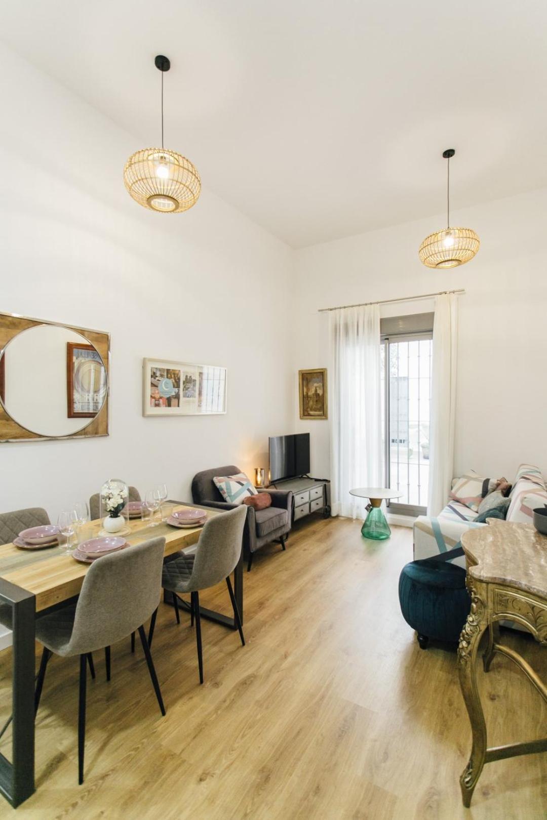Modern With Seasonal Swimming Pool- 1bd 1bth- Goyeneta Appartement
