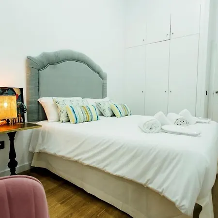Modern With Seasonal Swimming Pool- 1Bd 1Bth- Goyeneta Apartamento Sevilha Exterior foto
