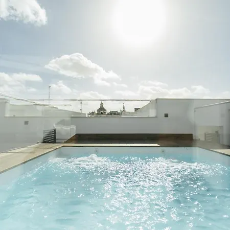 Modern With Seasonal Swimming Pool- 1Bd 1Bth- Goyeneta Apartamento Sevilha Exterior foto